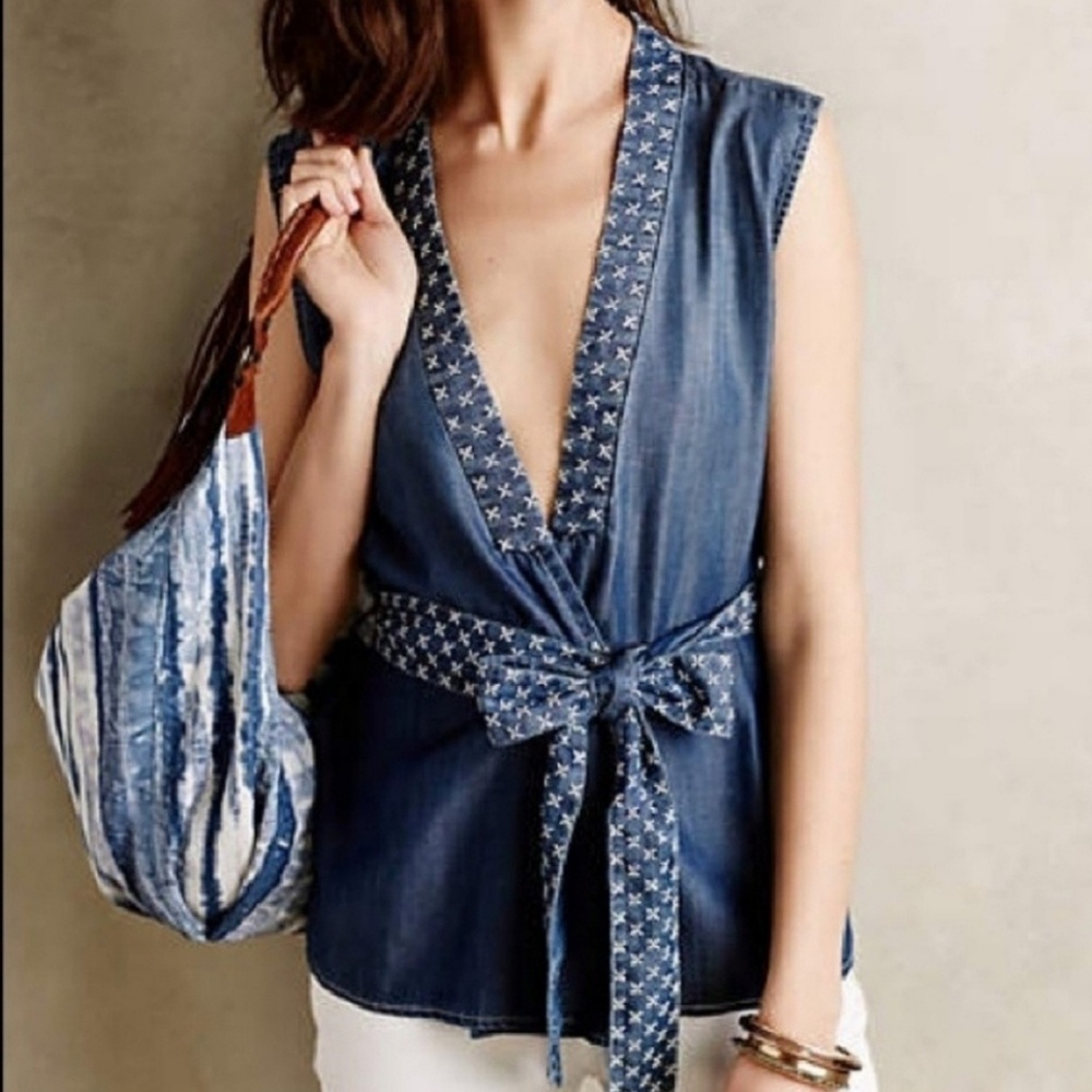Anthropologie Holding Horses Chambray Top Size M